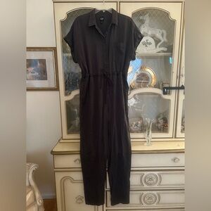 NWOT GAP Women's Gray Jumpsuit SZ 10. C:4745